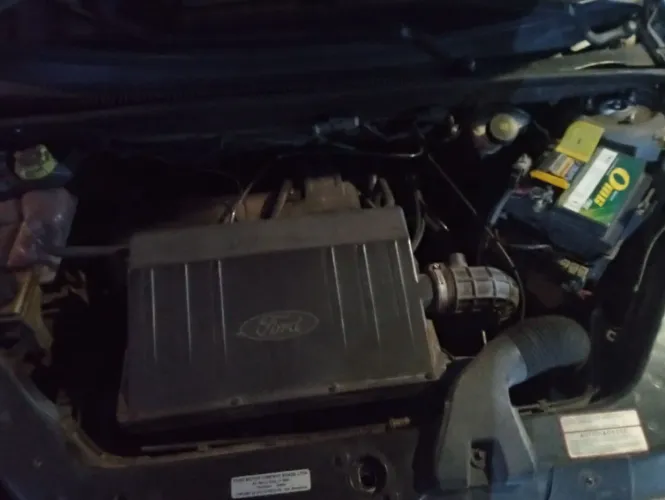 Ford Fiesta Sed. 1.6 8V Flex 4P 2005