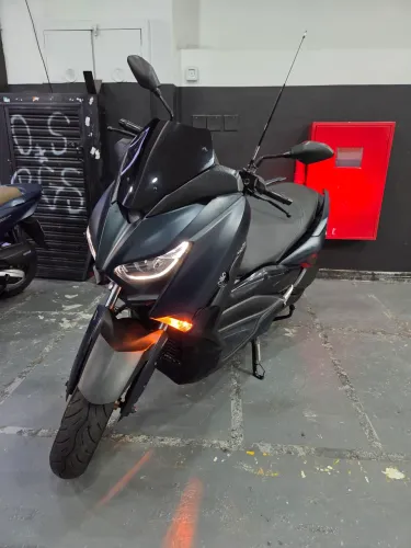 Xmax 250 2023