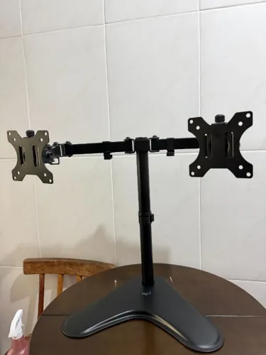 Suporte Articulado Mesa 2 Monitores 17 a 32 Polegadas 8kg ELG por Monitor Coluna 45cm