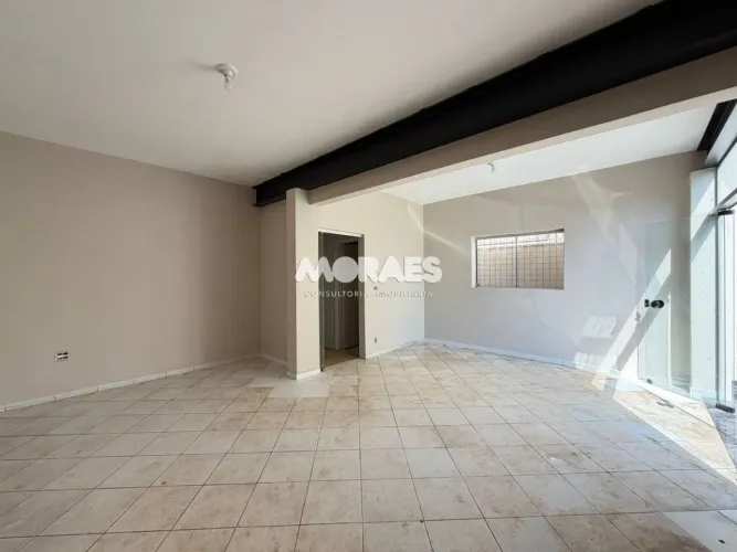 Casa com 3 quartos para alugar por R$ 4.000/mês - Centro - Bauru/SP