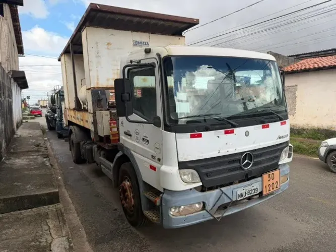 Vendo Caminhão Mercedes Benz atego 1518, 2008/2009