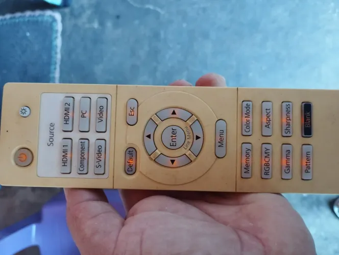 Controle projetores Epsom home cinema