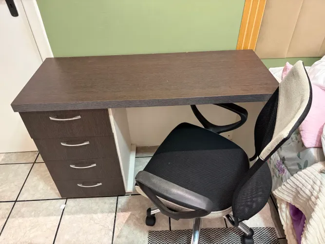 Escrivaninha, mesa de escritório, penteadeira