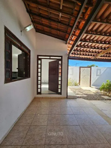 Casa com 5 quartos (4 suítes, 2 vagas, para alugar por R$ 1.850,00/mês - Aeroporto - Juaze
