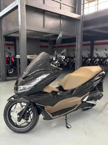 PCX 160 DELUXE DISPONIVEL EM OFERTA