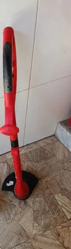 Cortador de grama vertical