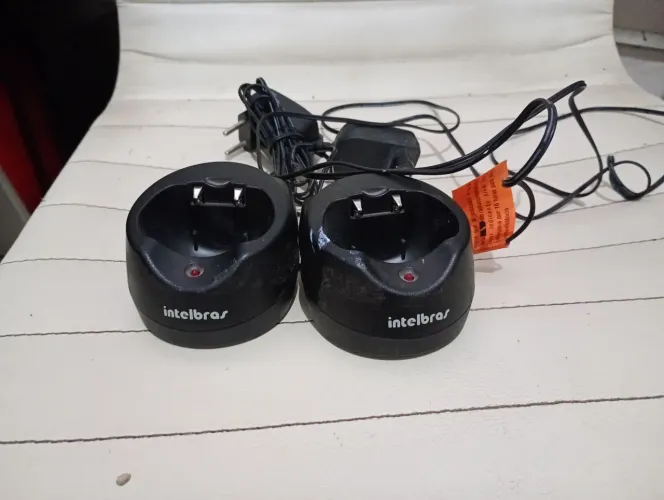 Carregador de rádio comunicação Intelbras 