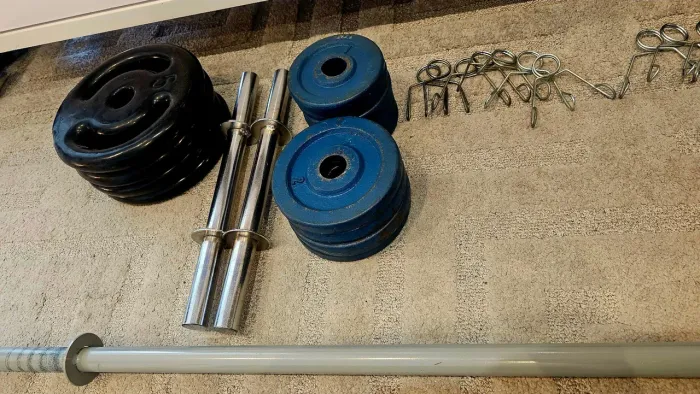 Kit pesos e anilhas e barras para musculação