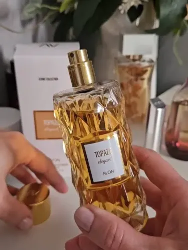 Avon Topaze Elegant