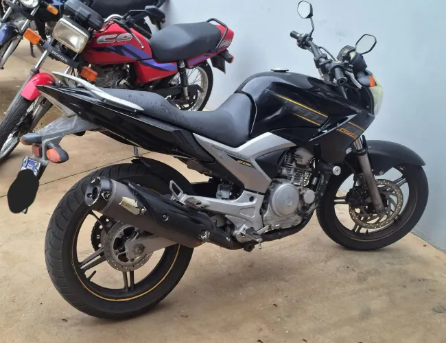 Vendo fazer 250 preta
