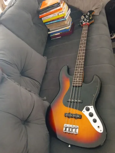 Jazz Bass Eagle