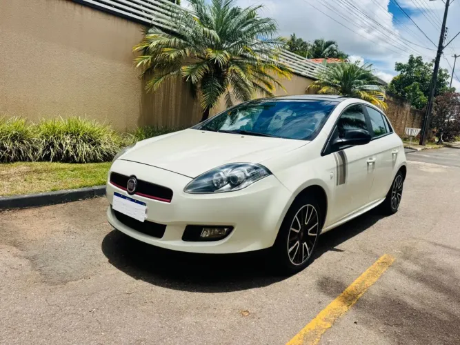 Fiat Bravo Sporting 1.8 Flex 16V 5P 2014