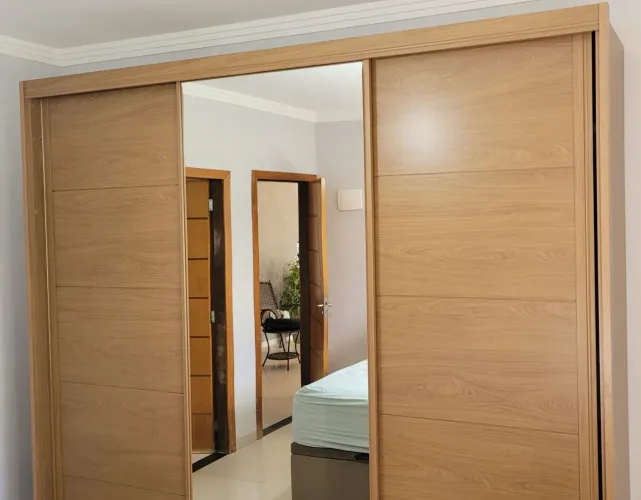 Guarda-roupa Casal Fazzio Verano com espelho