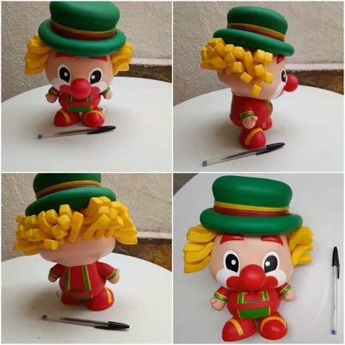 Palhaço de plástico