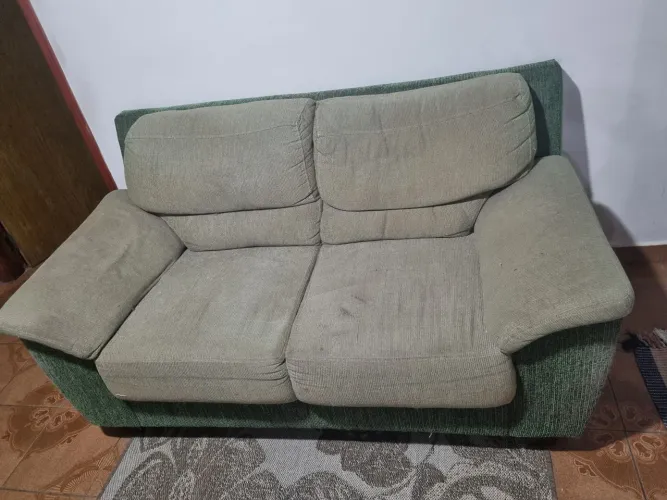 Sofá 2 lugares