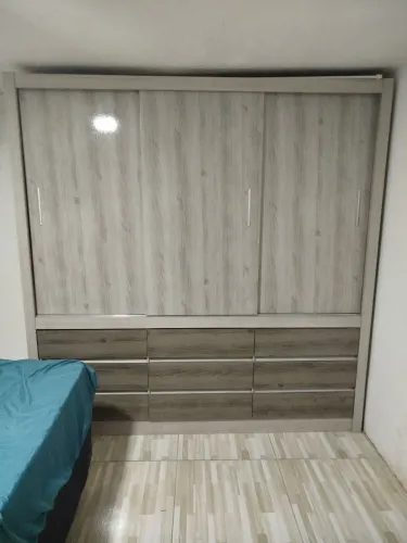 Guardar roupa casal grande