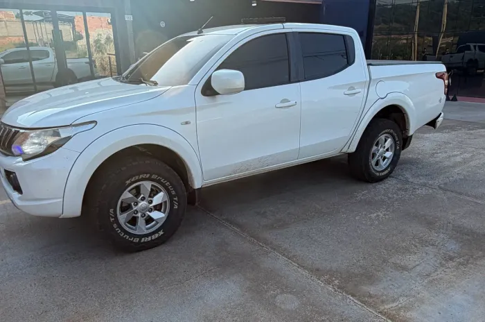 Mitsubishi L200 Triton Sport GLS 2.4 CD Diesel Aut. 2019