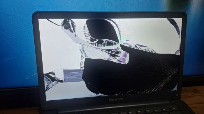 Computador ideal para retirada de peças