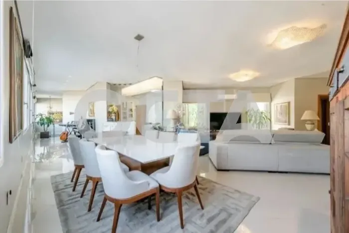Prédio Inteiro para alugar, 515m² - Três Figueiras