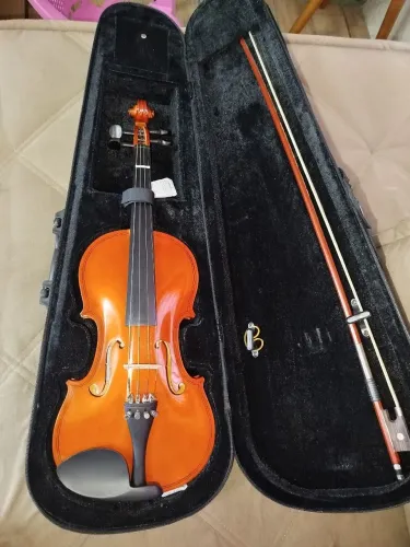 Violino Scarlett