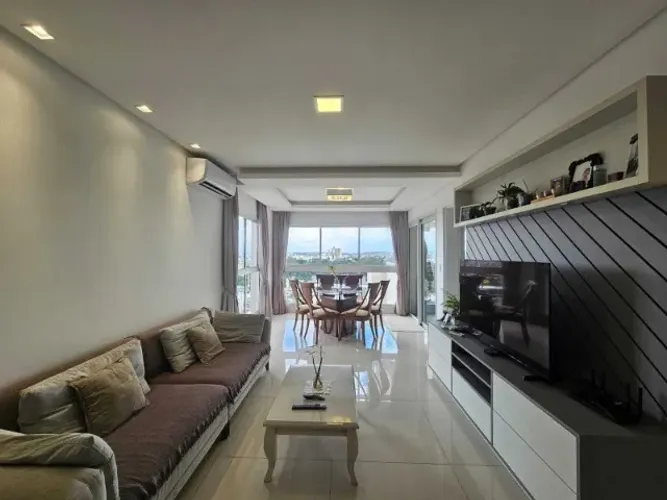 O maior 02 suítes de Chapecó, com 123 m², mobiliado e vaga dupla por R$ 1.064.000,00