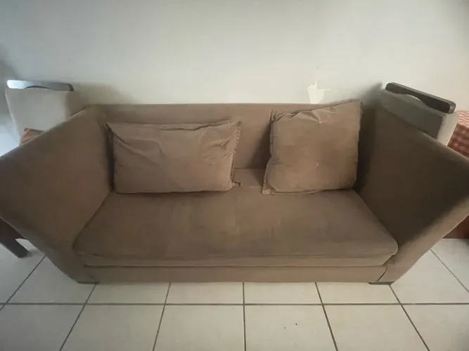 Vende-se sofá