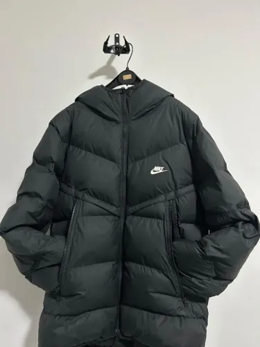nike puffer storm fit