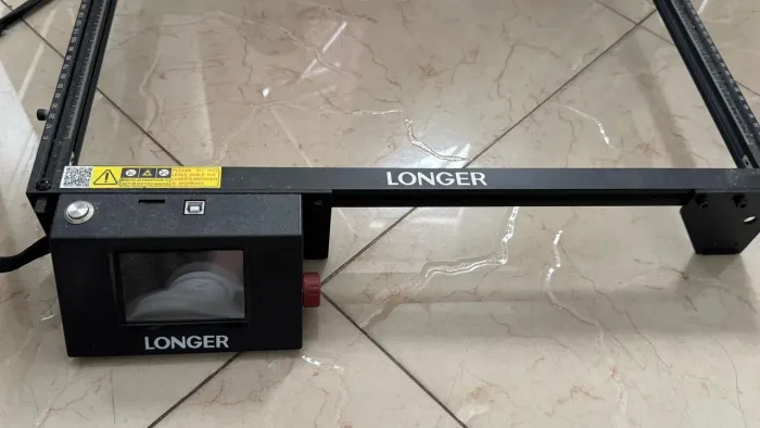 Gravador a laser LONGER RAY5 5W com tela touch para madeira e metal