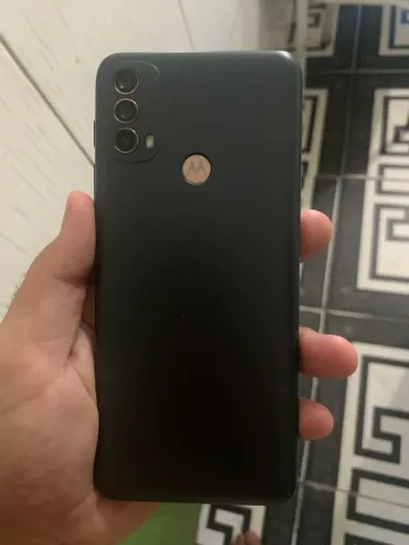 Moto E40 4 ram/64GB