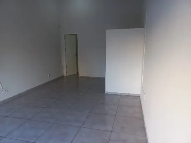 Loja no centro de Guaratinguetá