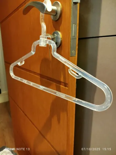 Cabides transparente 