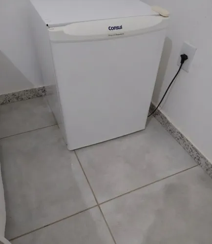 Frigobar 80 litros 