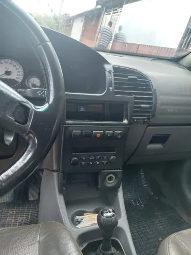 Chevrolet Zafira Elite 2.0 MPFI Flexpower 8V 5P 2005