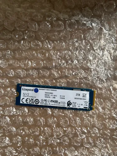 Ssd Nvme Kingston 2TB NV2 estados de zero