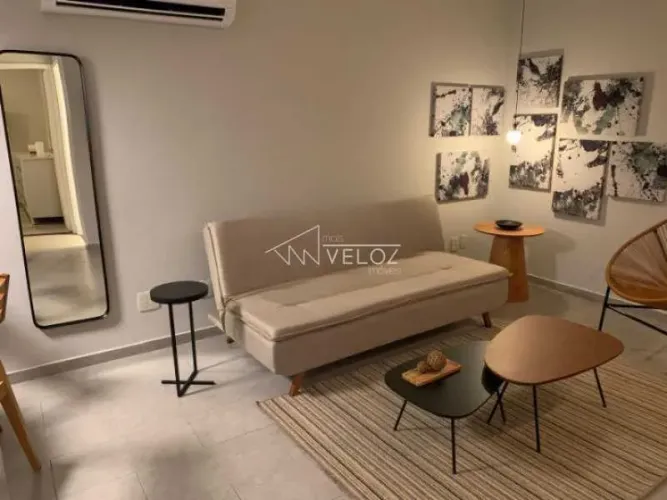 Flat : / Residencial / Ipanema