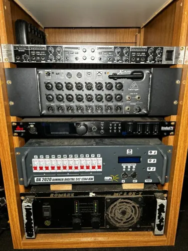 Equipamentos de som profissional completo 