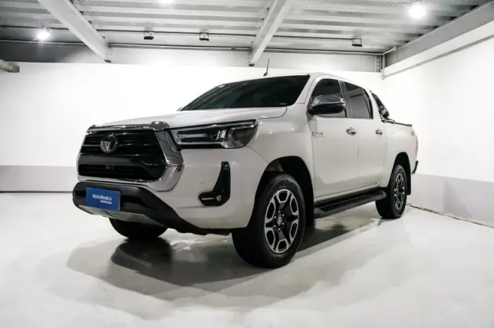 Toyota Hilux CD SRX 4X4 2.8 TDI 16V Diesel Aut. 2022