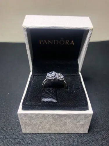 Anel Pandora Solitário ?Dois corações?