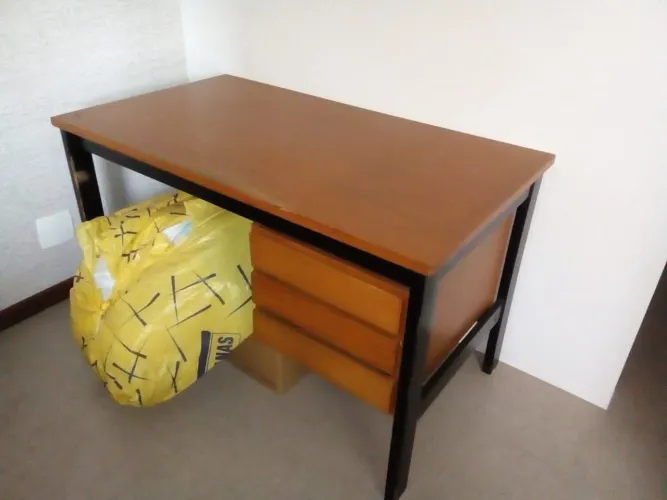 Mesa Executiva de Escritório com Gaveteiro 3 Gavetas