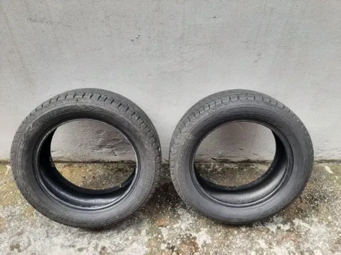 Vendo dois pneus usados da marca Good year eagle sport 2, medida 195/55 R15, 85 H