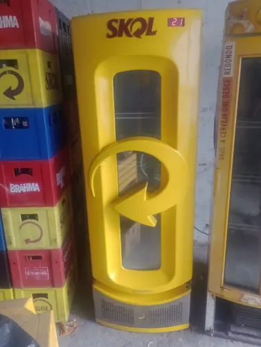 Cervejeira vertical top funcionando perfeitamente 3600