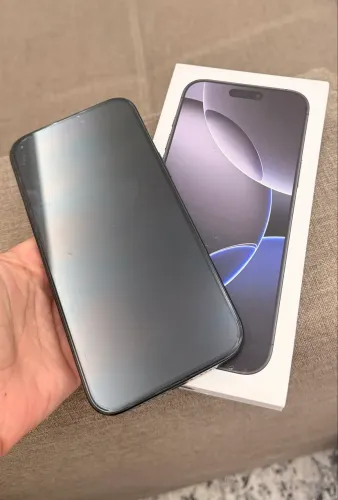 iPhone 16 Pro Max 256gb preto