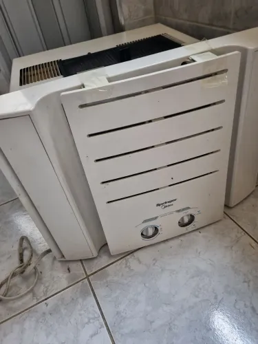 Ar Condicionado de gaveta, 7.500Btus, 220v Springer Midea.