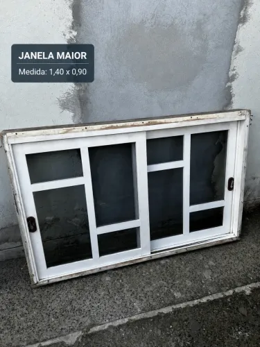 Vendo portas e janelas usadas