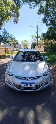 Hyundai Elantra GLS 2.0 16V Flex Aut. 2015