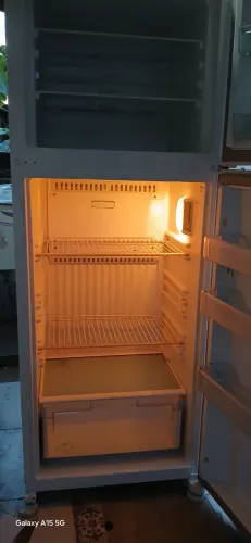 Geladeira consolo seco funcionando perfeitamente 500 LITRO