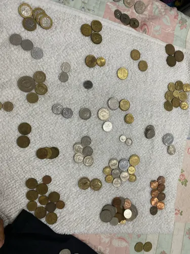 Moedas antigas para vender , algumas do Brasil outras d outros países