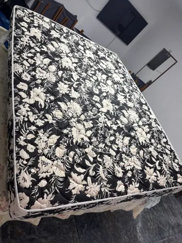 Colchão Ortobom D26 praticamente sem uso