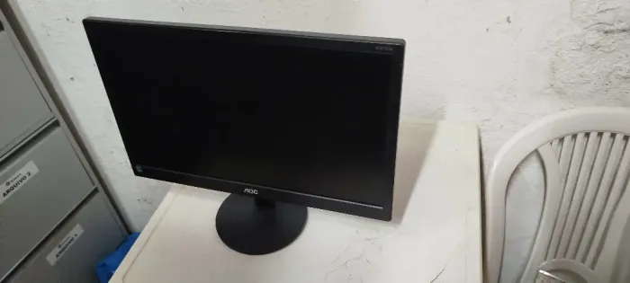Monitor AOC - E970Swnl