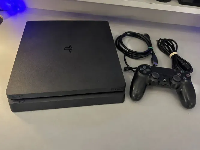 ? PS4 Completo com Controle e Cabos, Troco por PC